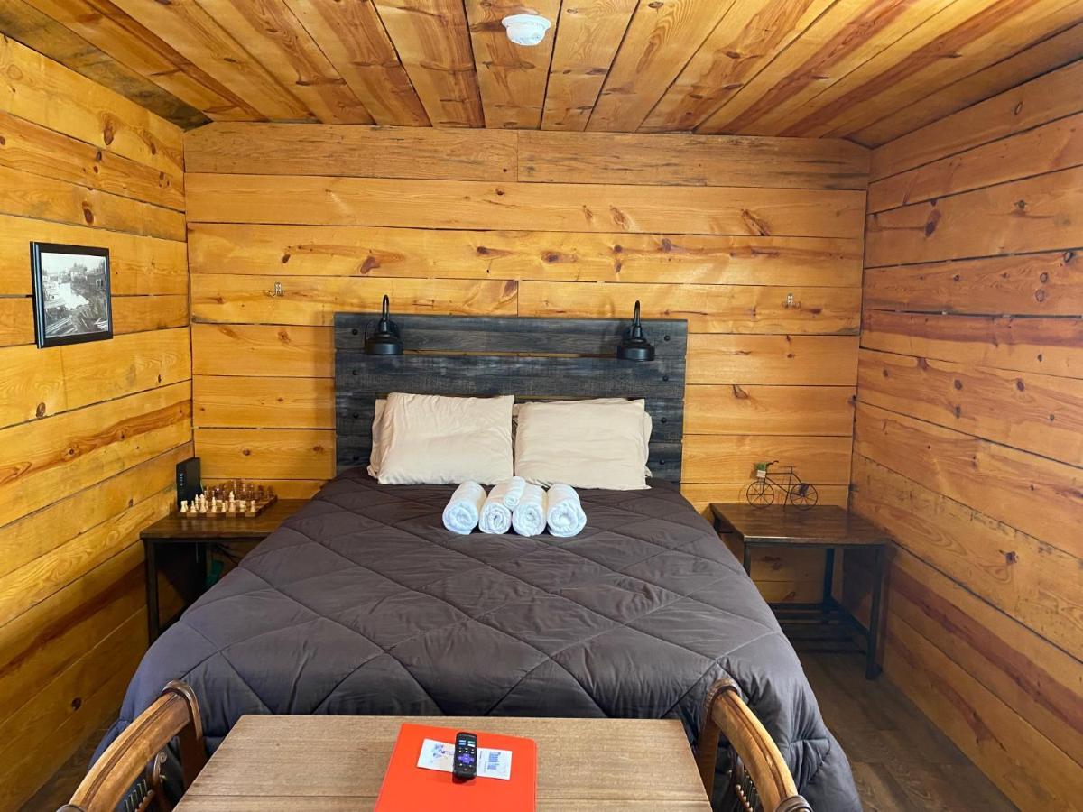 Canal Cabins Paw Paw Esterno foto